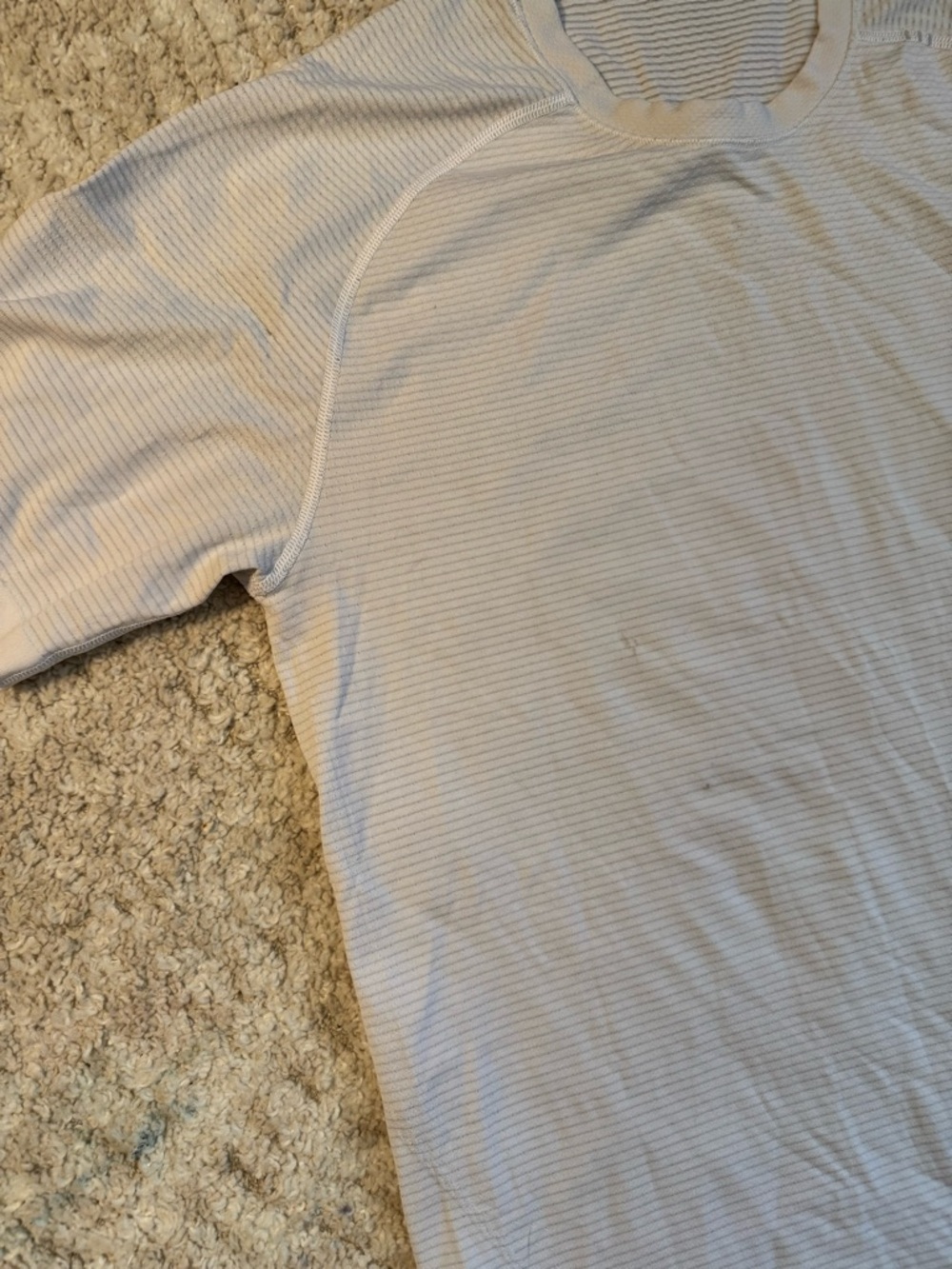 Lululemon men’s tee - size M - EUC - Picture 2 of 7